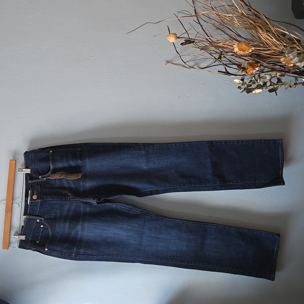 Levi's Straight Cut Jeans